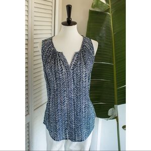 Lightweight blue sleeveless chevron tunic